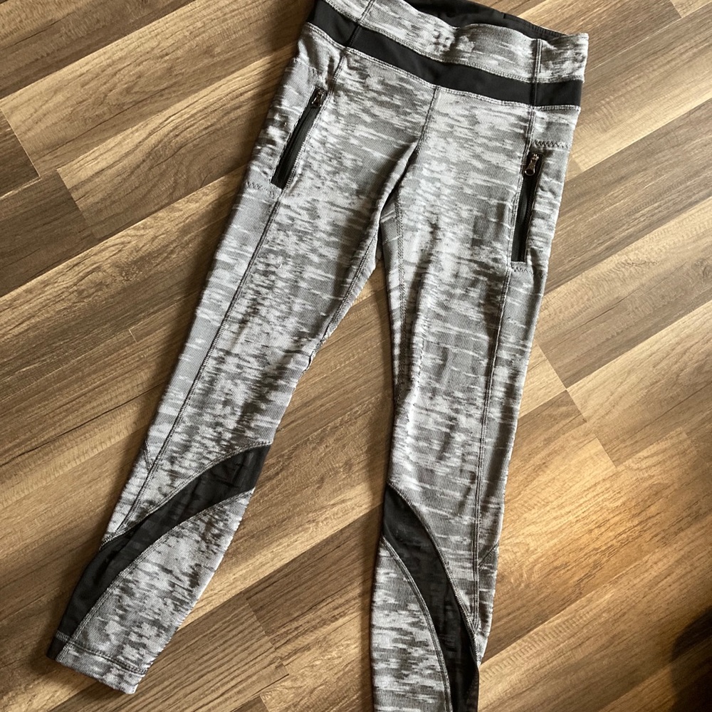 Lululemon leggings 23.5” inseam size 4